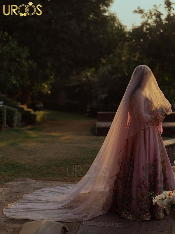 Dusky Bloom – Blush Trail Bridal Veil